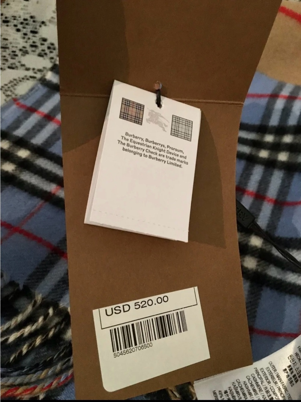 NWT Burberry vintage check to Giant check scarf - Picture 11 of 11
